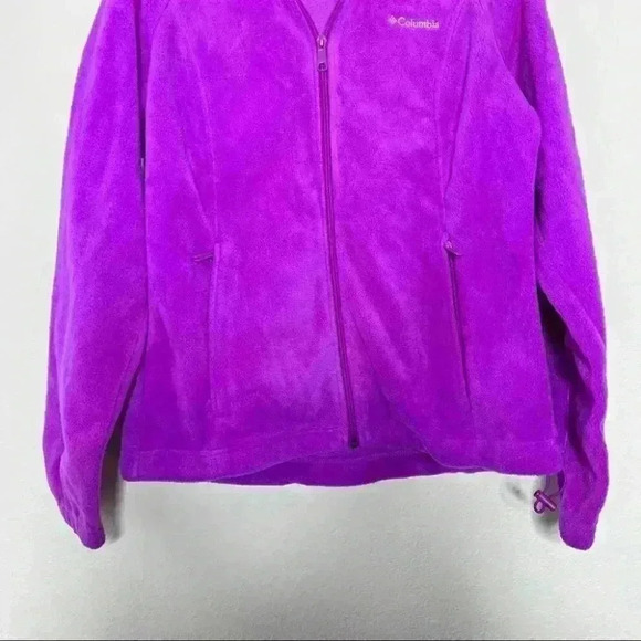 Women's Columbia Fleece Jacket - Fuscia - Size Medium. Gently used no defects - Picture 4 of 8